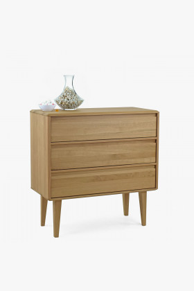 Hohe Schubladenkommode aus massiver Eiche, naturfarben