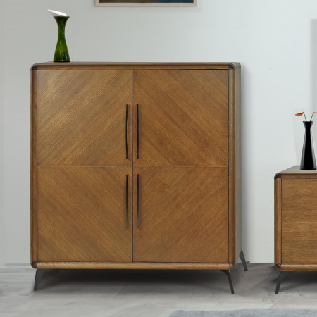 Designová komoda - 4 dveřová na nožičkách , Kredence a príborníky- 2