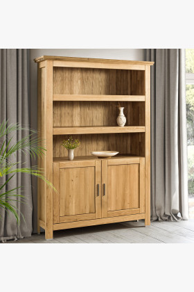 Masívni dubový regál s dvířky, Alexandra 13 , Vitríny- 1