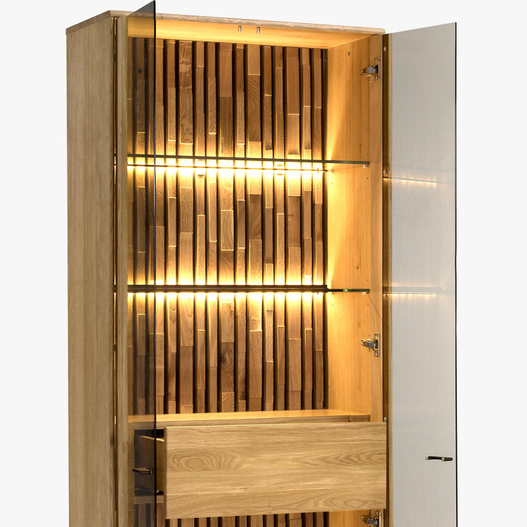 Dvoudveřová vitrina se sklem z dubu