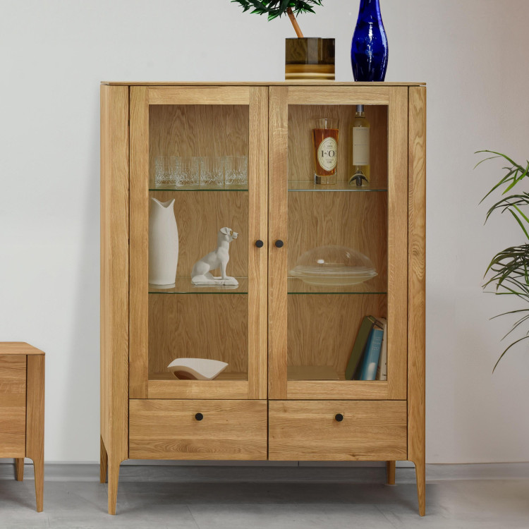 Dřevěná obývací stěna ze dřeva dub