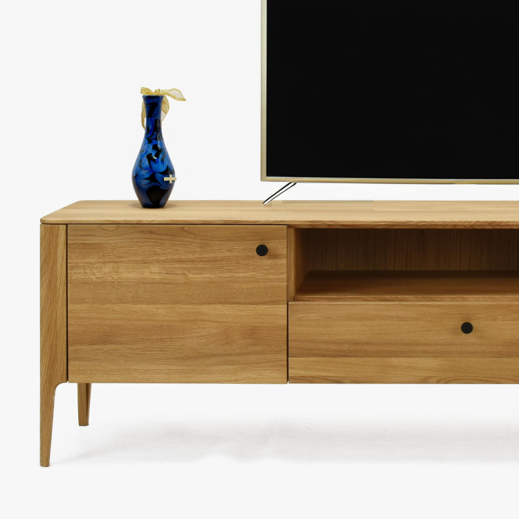 Dřevěná obývací stěna ze dřeva dub