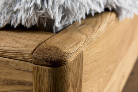 Jednolůžková postel dřevěná s úložným prostorem