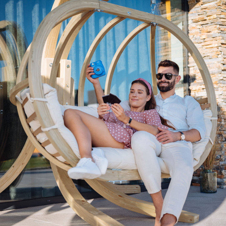 Velke houpací křeslo krémová