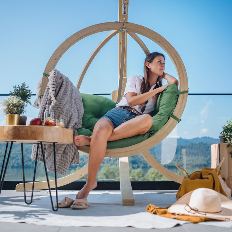 Houpací křeslo s konstrukcí, zelená