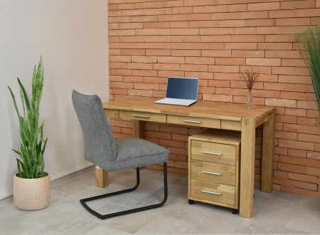 Dřevěná zasuvková komoda na kolečkách