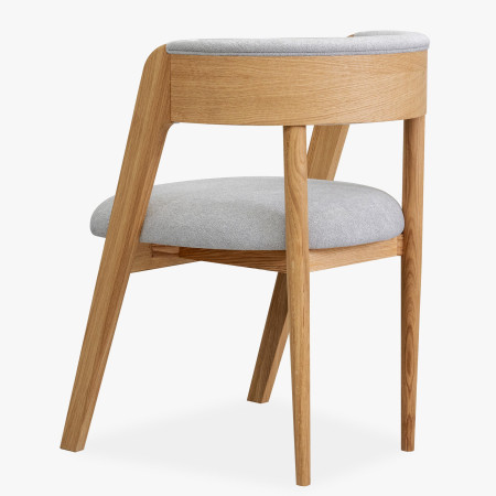 Luxusní dubové křeslo v šedě látce