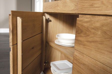 Luxusní sekretář do jídelny, Helsinki 47 ON