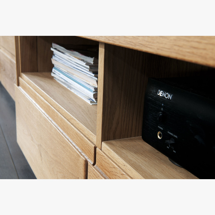 Masivní tv komoda z dubu, helsinki 22 ON