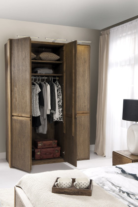 Šatní skříň III moderní - helsinki DP 2
