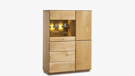 Dubová vitrina, Helsinki 45 DP