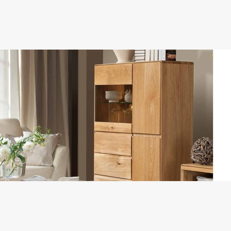 Dubová vitrina, Helsinki 45 DP