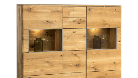 Vysoká a dlouhá komoda s dvěmi prosklenýma okny, Typ 47 ON