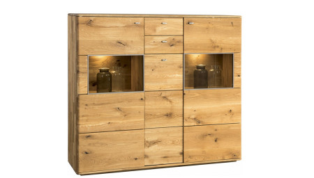 Vysoká a dlouhá komoda s dvěmi prosklenýma okny, Typ 47 DP