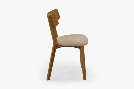 Dubová židle s světlým čalouněním