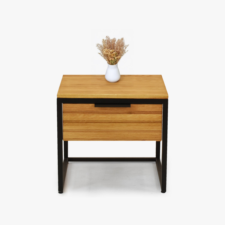 Dubový noční stolek z kovovýma nohama