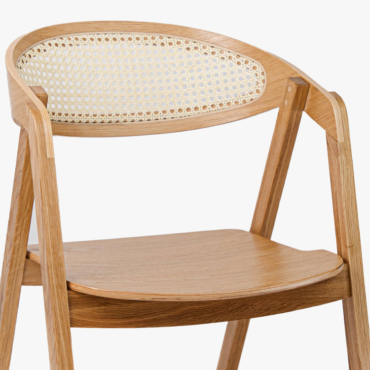 Stohovatelná židle z dubu z ratanem