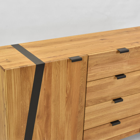 Komoda do ložnice s dvířky a šuplíky dub