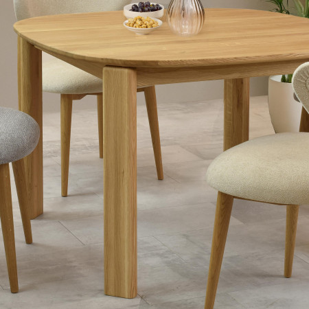 Rozkldací dřevěný jídelní stůl 110-160 cm