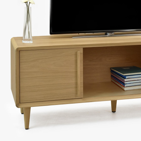 Tv komoda v barvě dub bílý na nožičkách