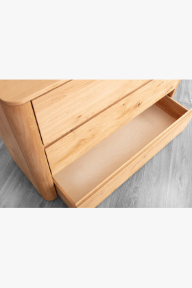 Dubová komoda se zásuvkami 120 cm široká 2