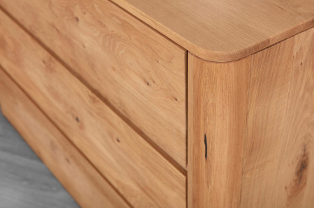 Dubová komoda se zásuvkami 120 cm široká