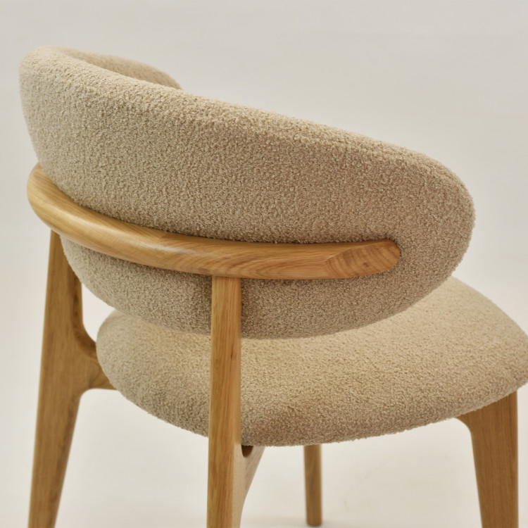 Prémiova dubová židle s béžovým čalouněním