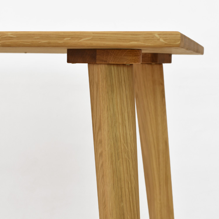 Dubový pracovní stůl, model Juraj