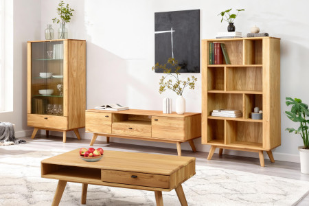 Masivní tv komoda dub na nohou