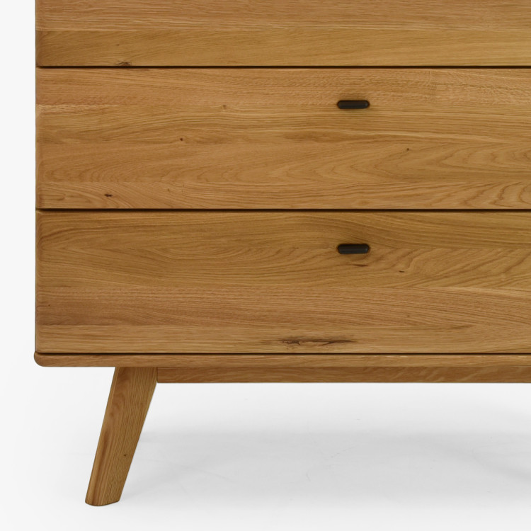 Dubová komoda se šuplíky na nohou