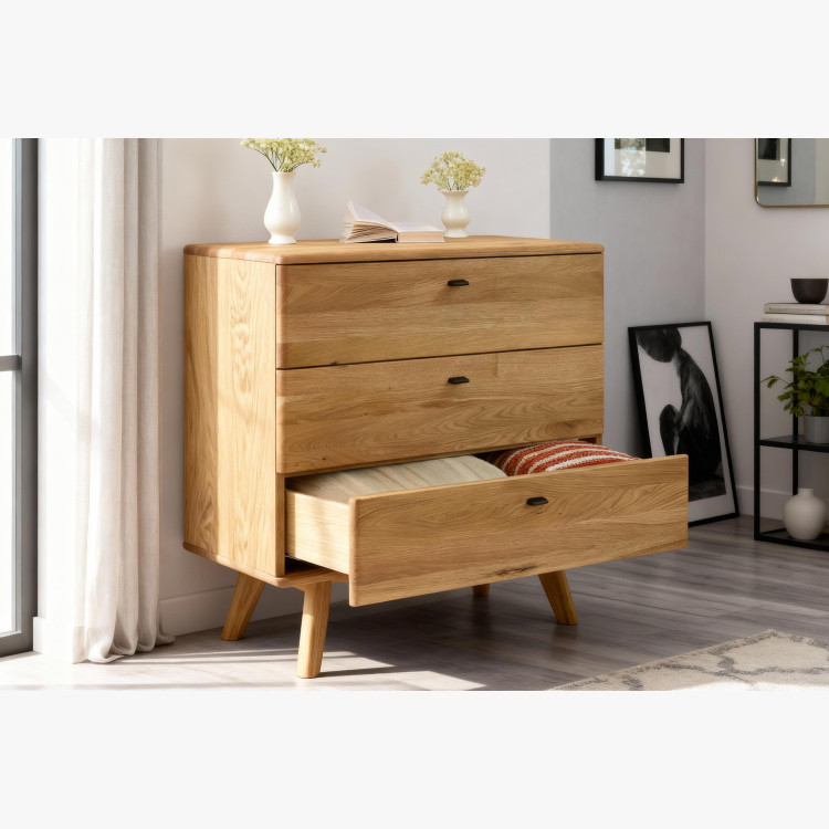 Dubová komoda se šuplíky na nohou