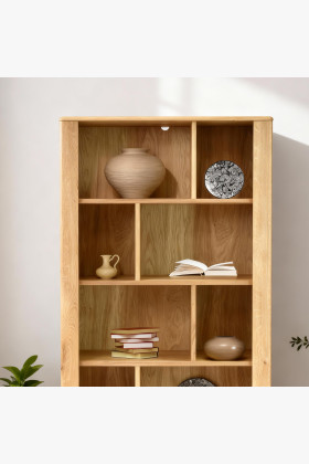 Dubový regál na nohou 2