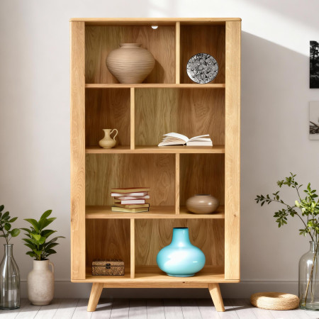 Dubový regál na nohou