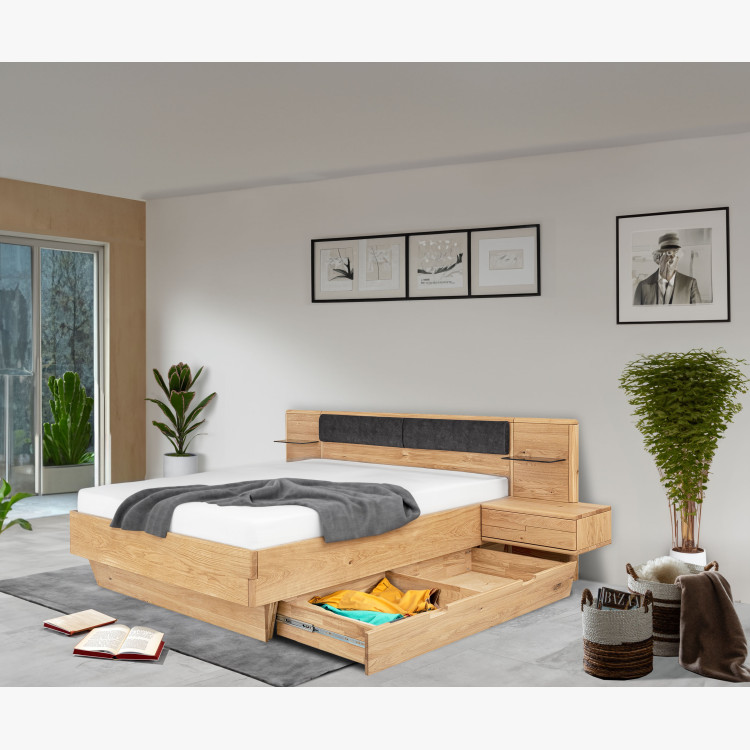 Dubová postel s nočními stolky a úložným prostorem