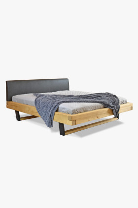 Postel z masivu na nohách, Laura smrk 160 x 200 cm 2