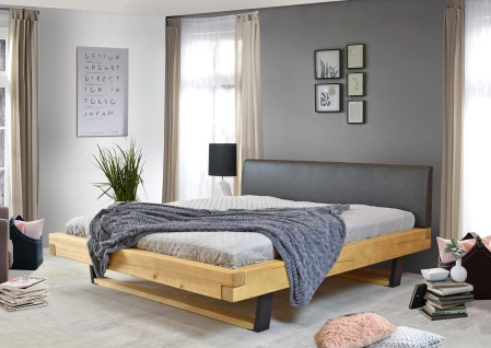 Postel z masivu na nohách, Laura smrk 160 x 200 cm