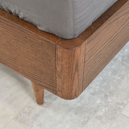 Postel v retro designu 180 x 200, Bordo