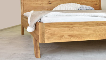 Dubová postel z masivu, marina 180 x 200 cm