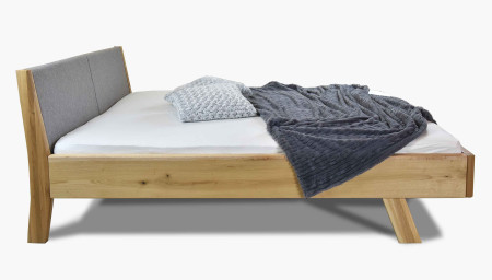 Postel z masivu - látkové čelo šedé Marina 180 x 200 cm