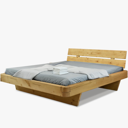 Poctivá postel z masivu smrk 180 cm