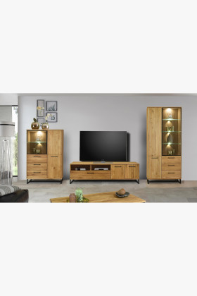 Vitrine mit schwarzen Metallbeinen, Lagos 10 2