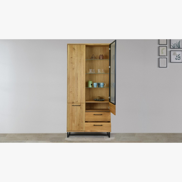 Vitrine mit schwarzen Metallbeinen, Lagos 10