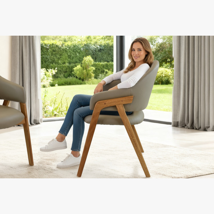 Eichenstuhl mit Armlehnen, grau-braun