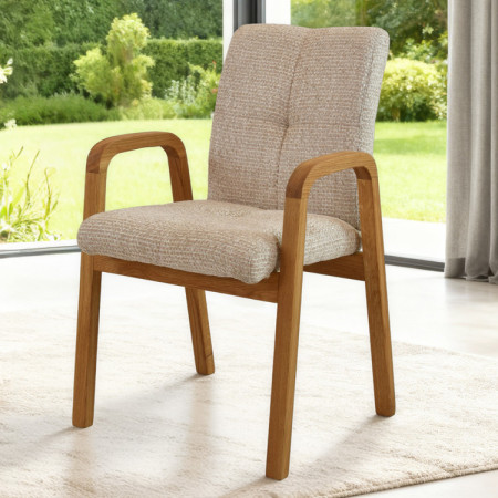 Eichenstuhl mit Armlehnen, gepolstert beige