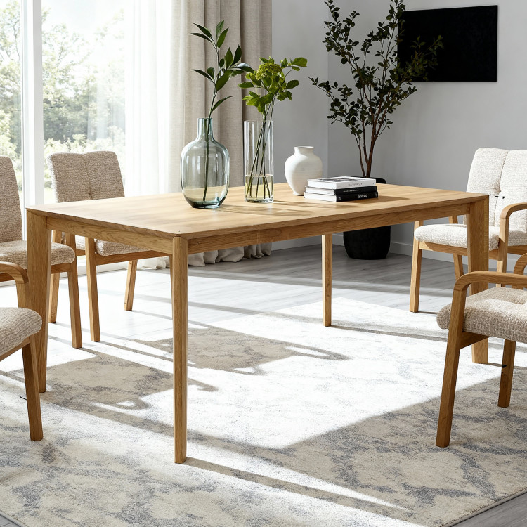 Eichenstuhl mit Armlehnen, gepolstert beige