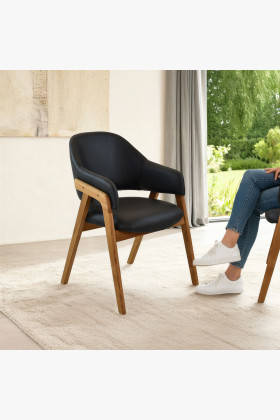 Jedezimmer-Set aus massiver Eiche Lucas + Beny 2