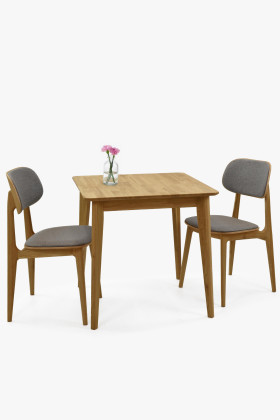 Jedezimmerset für zwei – Tisch und Stühle aus Eichenholz 2