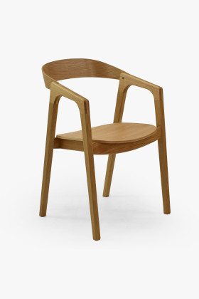 Eichenstuhl mit Armlehnen