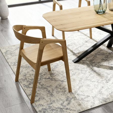 Eichenstuhl mit Armlehnen