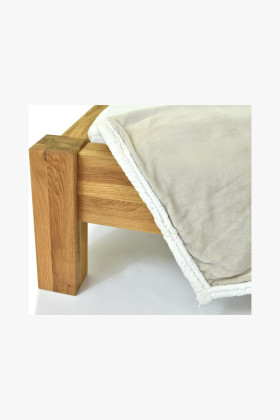 Man­del­bett aus massiver Eiche, Dunaj 180 x 200 cm 2